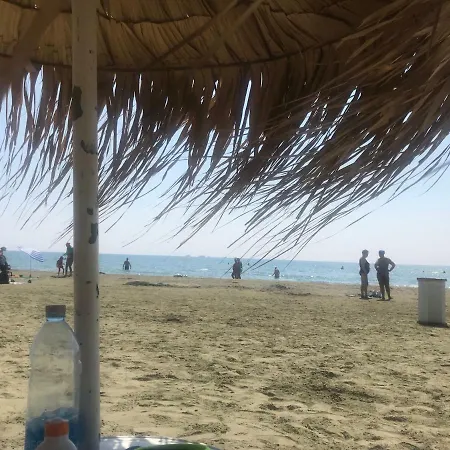 Cosy Seaview Flat Appartement Larnaca